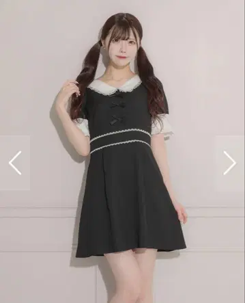 pium 프론트 리본 카라 미니 원피스