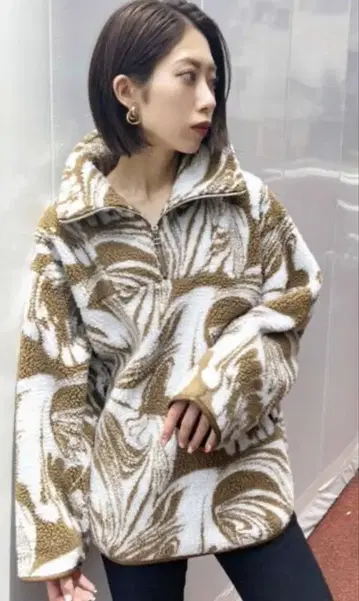 EMODA 하프 지퍼 보아 풀오버