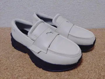 새상품급 PUMA W LOAFYR 로퍼 24.5cm