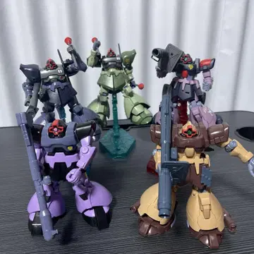 건담 프라모델 조립 정크제품 HG 1/144 돔 5체 세트입니다.
