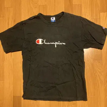 Champion 블랙 T셔츠 L 사이즈