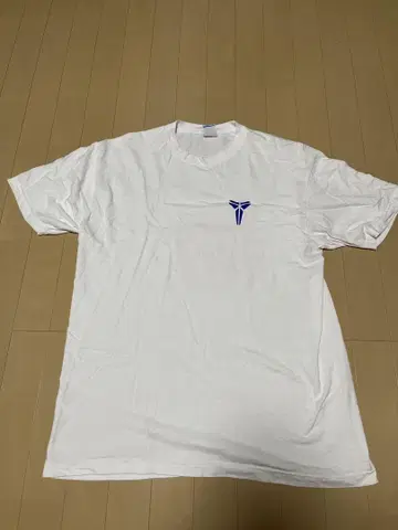 UNDEFEATED 도쿄 T셔츠 L 사이즈 KOBE
