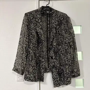 새상품급 여성용 아우터 가디건 노카라 자켓 패턴 자켓