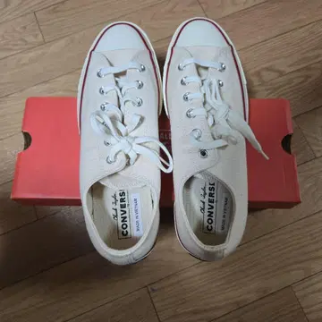CONVERSE ALL STAR 아이보리 스니커즈