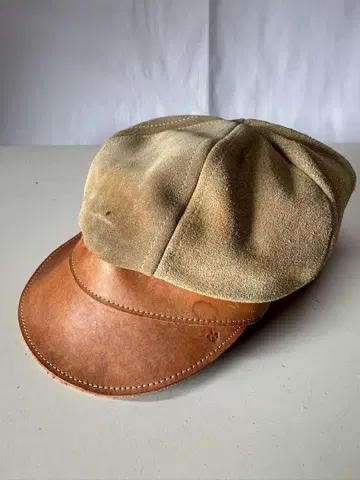 C-PLUS HEADWEARS 시플러스 모자 헌팅 캡 스웨이드 가죽