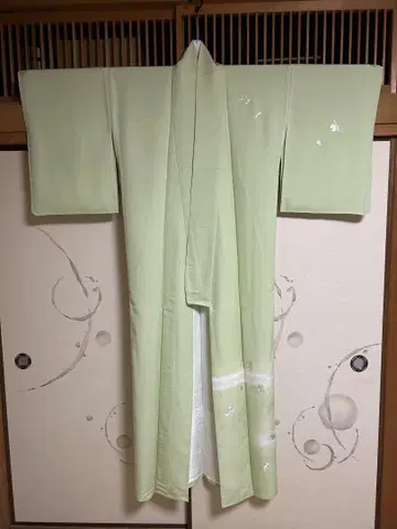 연한 녹색 호몬기 미사용 실크