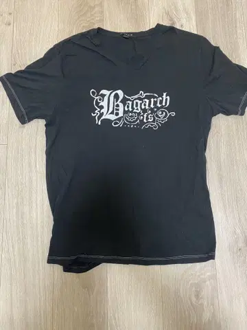 Bagarch 블랙 V넥 T셔츠 XL