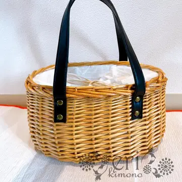 [ 새상품/바구니 백 ] 인기! 올해도 소량 있음! 대용량 화이트 보더