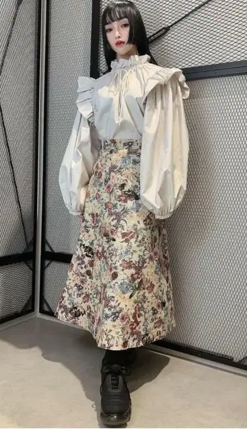 엘르 고양이 부케 고블랑 스커트 허리 수선 있음 로이스크레용