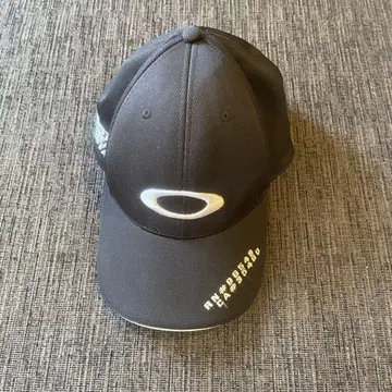 Oakley 로고 cap
