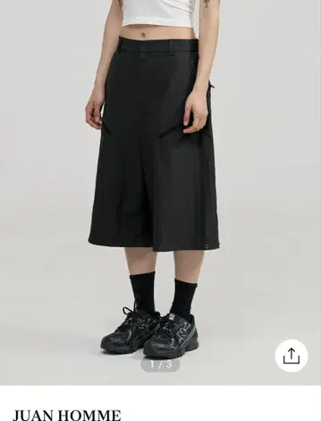JUAN HOMME Nylon Bermuda Pants (Black)