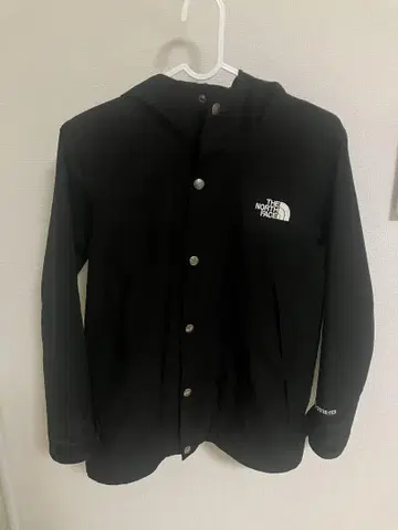 The North Face GORE-TEX 블랙 마운틴 파카