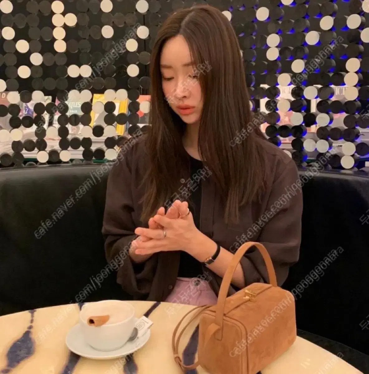 Laflaa Tweed Bag #라플라,#라플라트위드백,#라플라가방,#라플라백,#라플라트위드 on Bunjang Global Site.