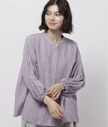니코앤드 린넨 턱 블라우스