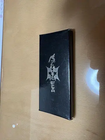 Devil May Cry 머니클립
