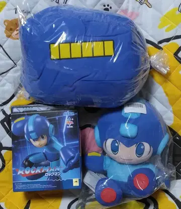 록맨 피규어 M 봉제 인형 록 버스터 쿠션 캡콤