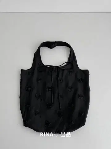 웨어러블 리메이크 블랙 새틴 꽃 무늬 토트백