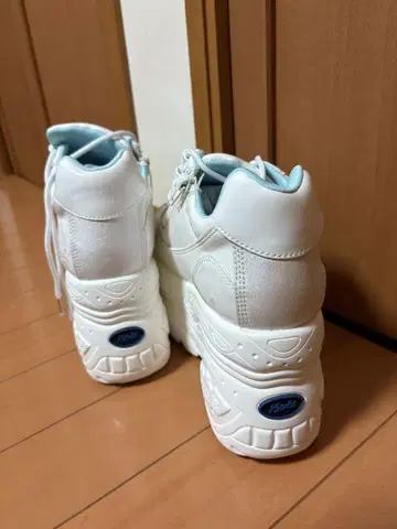 Yosuka 통굽 스니커즈 화이트