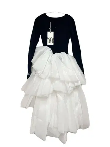 미사용 새상품 택 포함 Bibiy. DELPHINE TULLE DRESS