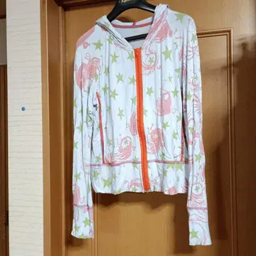 후아나 데 아르코의 후드티