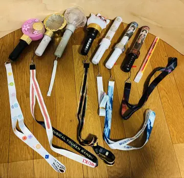 응원봉 팬 굿즈 8세트 / 약간의 흠집 및 얼룩 있음