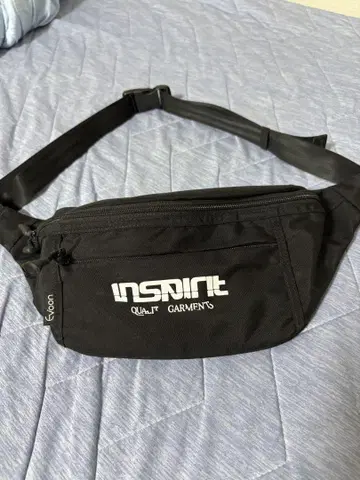 inspirit 블랙 바디백 웨스트 파우치