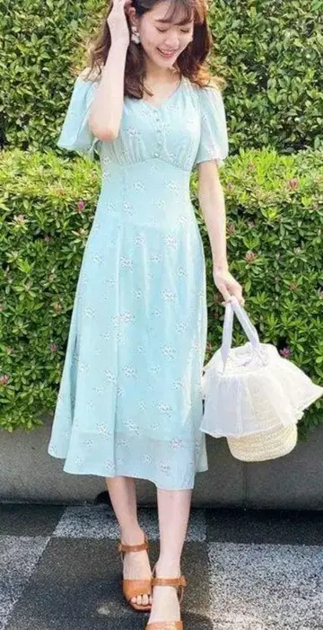 트란테안.소드모드 작은 꽃무늬 백리본 원피스