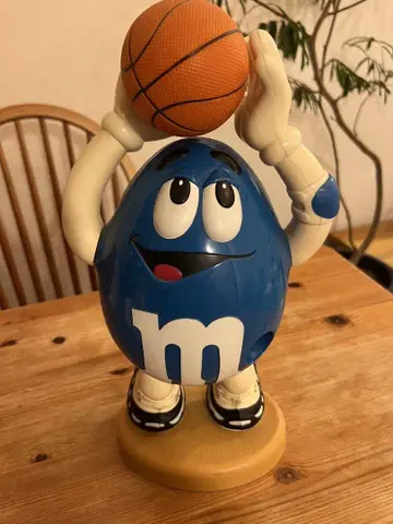 M&M's 농구 초콜릿 디스펜서