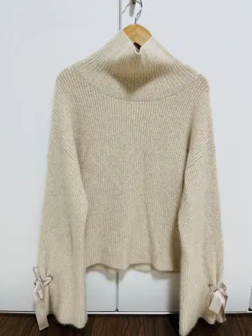 JILL STUART 질스튜어트 리브 베이지 니트