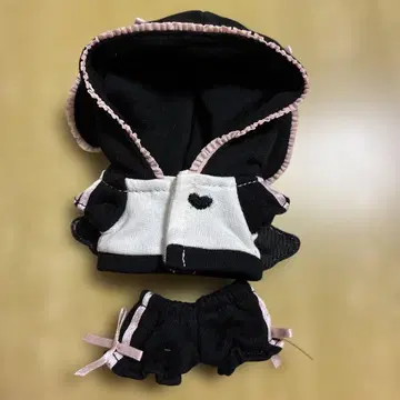 이츠누이 의류 우사리본 저리 블랙 하자품