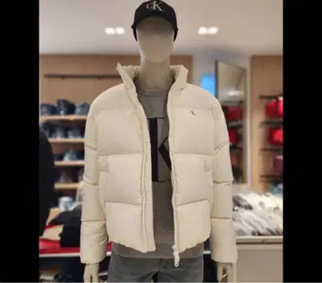 Calvin Klein 화이트 다운 자켓
