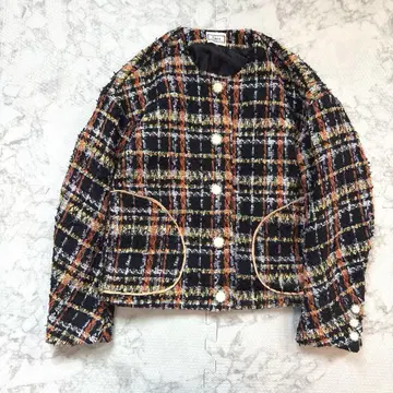 Cara back tuck tweed jacket
