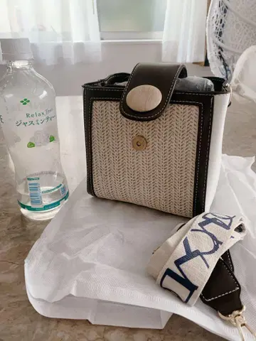 뜨개질 디자인 숄더백
