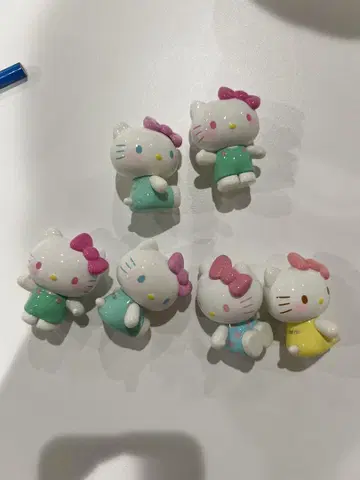 헬로키티 랜덤 피규어