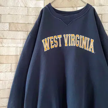 맨투맨 센터 자수 WEST VIRGINIA 속기모 네이비
