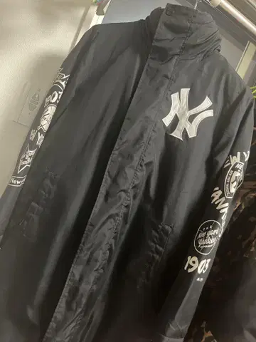 [ 선착순 ] New York Yankees 나일론 자켓 블랙