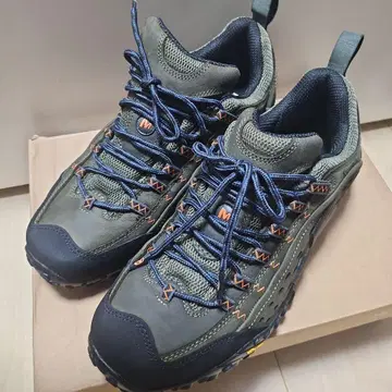 MERRELL 인터셉트