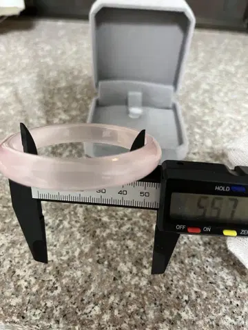 여성 뱅글 직경 55.7-55.8mm