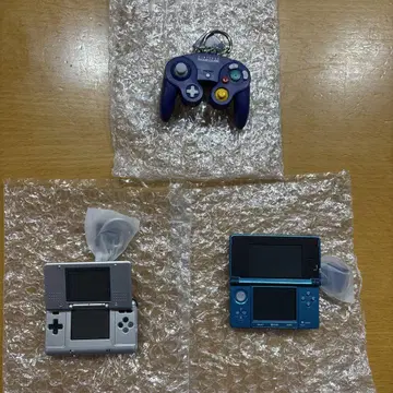 닌텐도 뮤지엄 키링 DS & 3DS & 게임큐브 컨트롤러