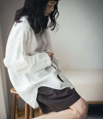 새상품급 미디우미 오버 셔츠 화이트