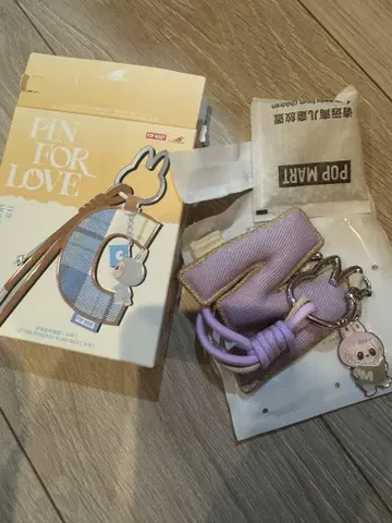러브럽 LABUBU PIN FOR LOVE M 키링