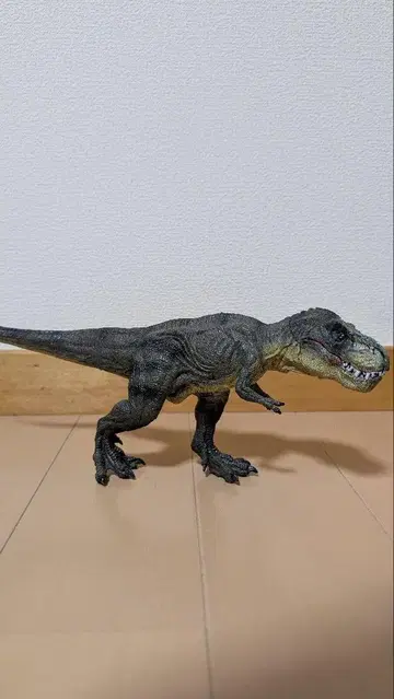 티라노사우루스 모형 약 30cm