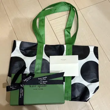 kate spade 접이식 지갑 기프트 트랩핑 포함