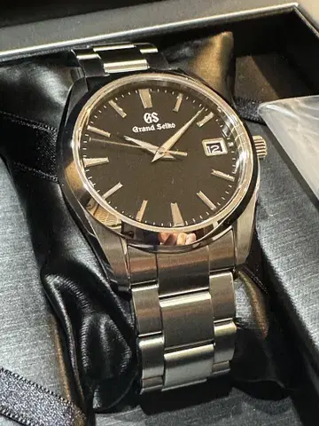 SBGV223 그랜드 세이코 쿼츠 블랙