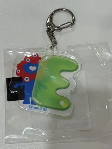 새상품 미야쿠미야쿠 'E' 키링