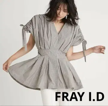 새상품급 FRAY I.D(프레이 아이디) 볼륨 타프타 블라우스
