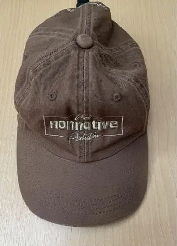 nonnative 자수 로고 브라운 캡