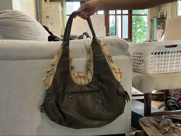 D&G 다크 그레이 프린지 핸드백