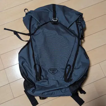 퍼고웍스 BUDDY 33 그레이 백팩