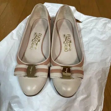 페라가모 펌프스 바라 리본